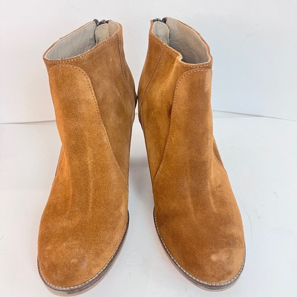 Surface to Air brown suede ankle boots - Picture 4 of 6